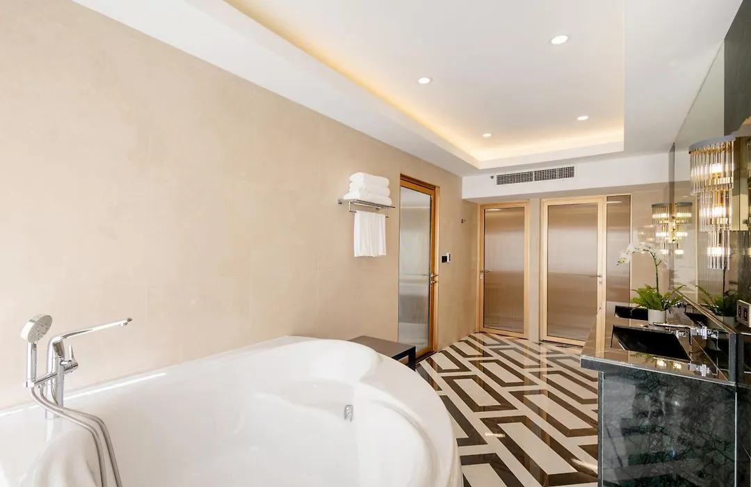 Ramada Plaza By Wyndham Bangkok Menam Riverside-1